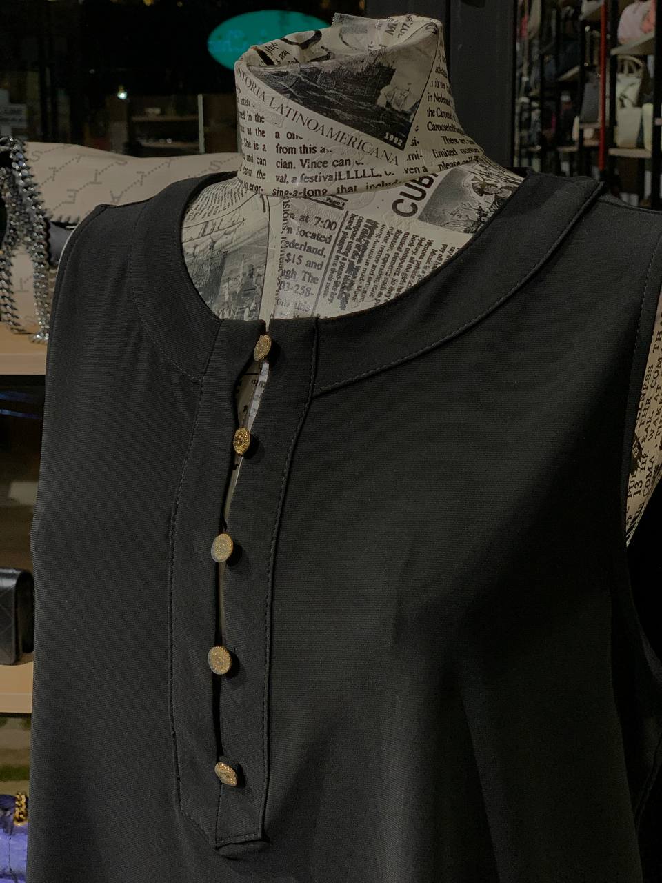 Anne Klein top size medium