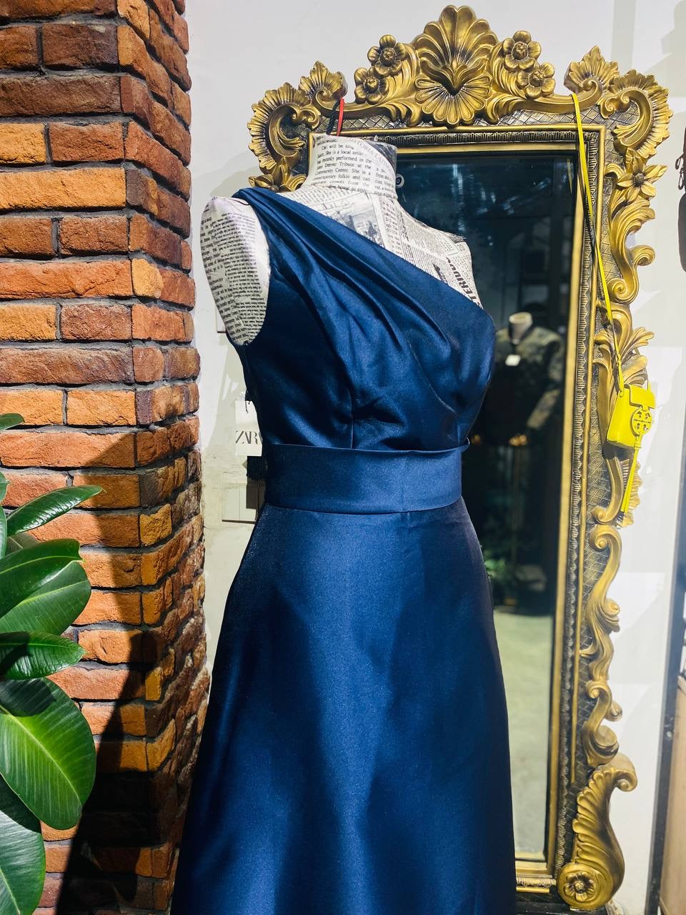 Alfred sung dress size 2