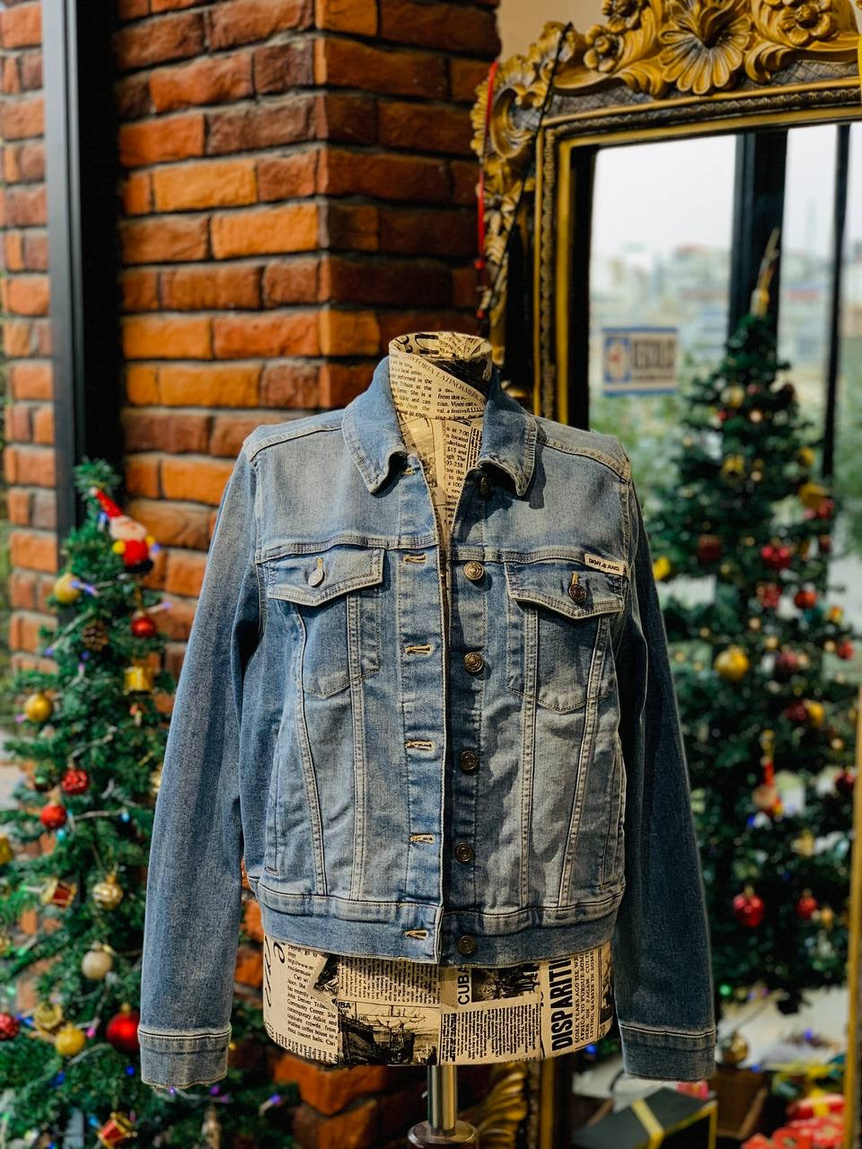 Dkny jeans jacket size medium