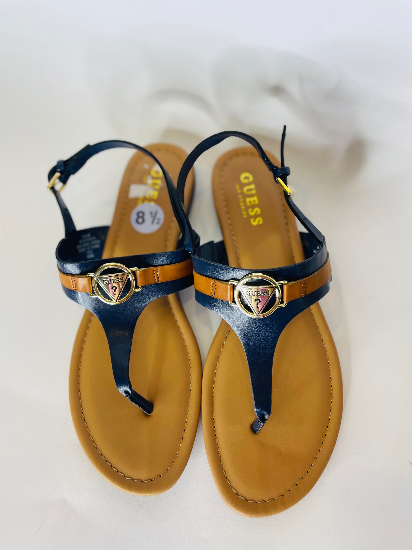 Guess sandal