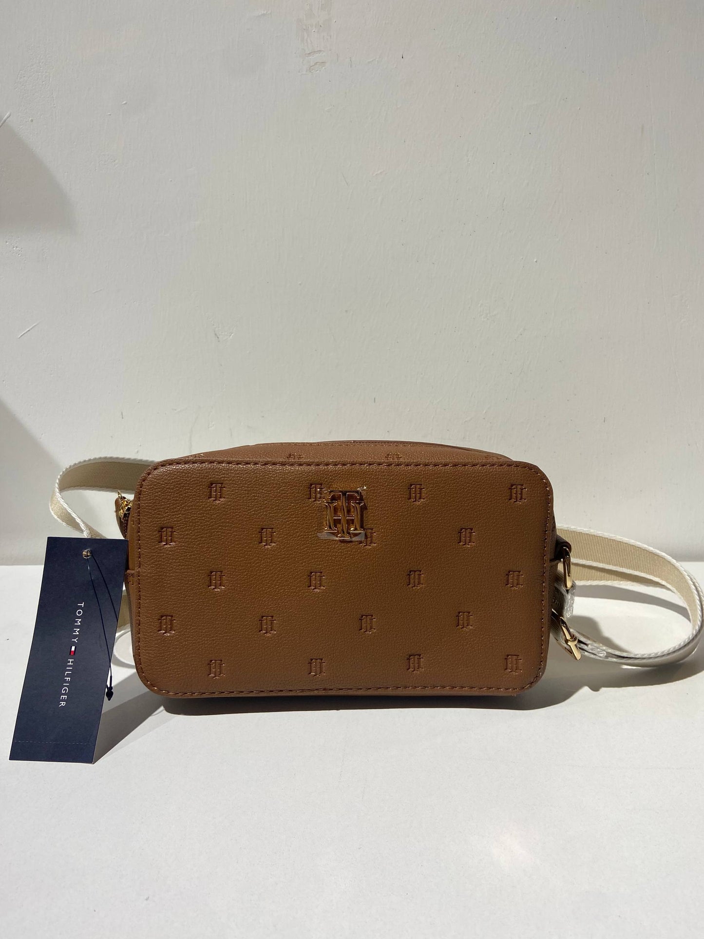 Tommy Hilfiger bag