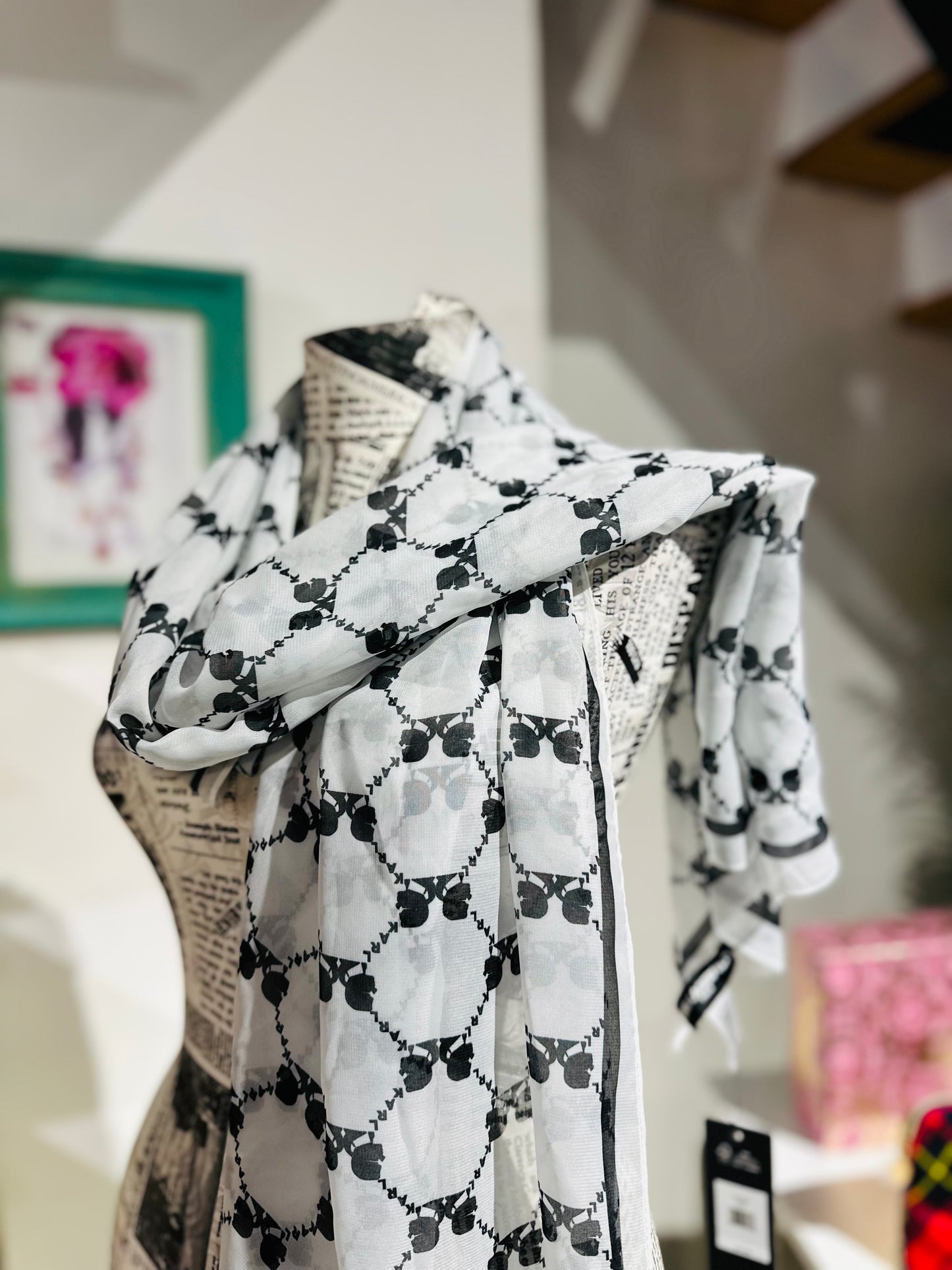 karl lagerfeld scarf