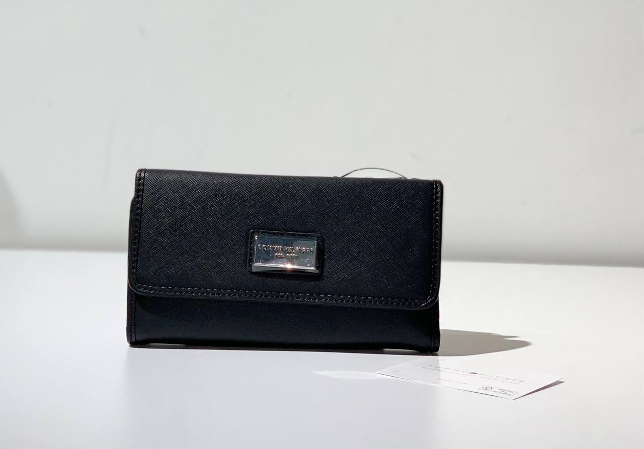 Tommy Hilfiger wallet