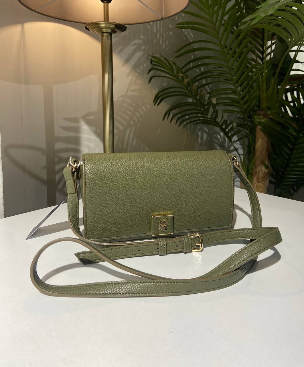 Tommy Hilfiger bag