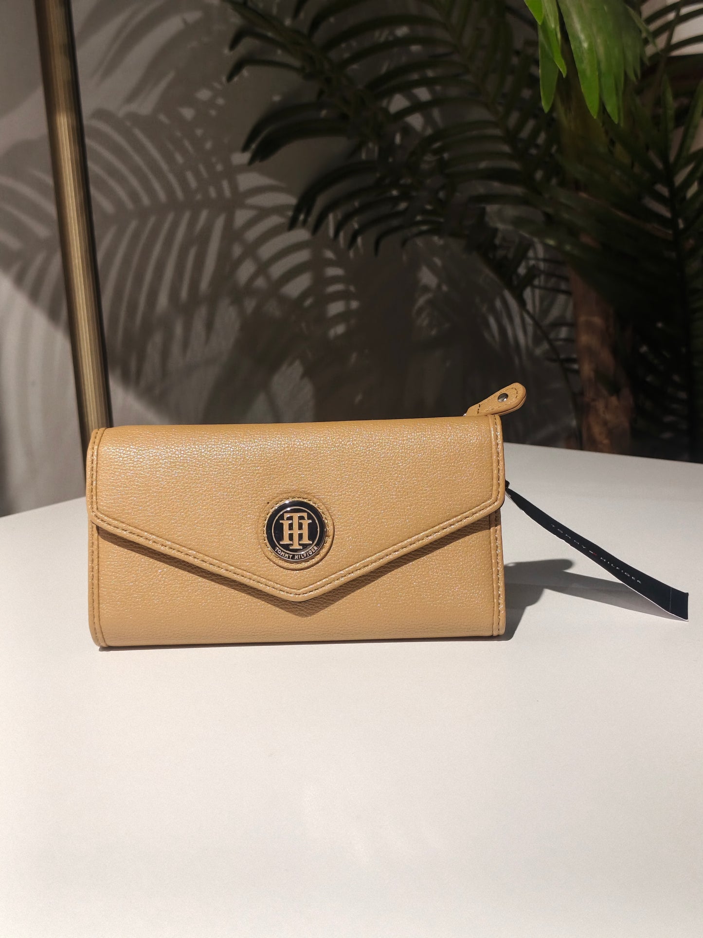 Tommy Hilfiger wallet