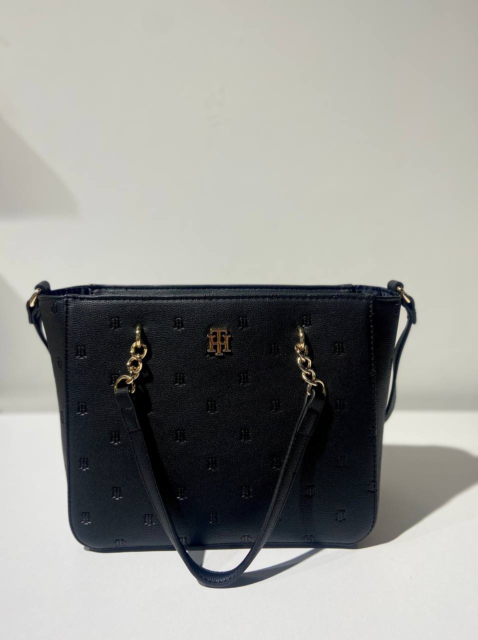 Tommy Hilfiger bag