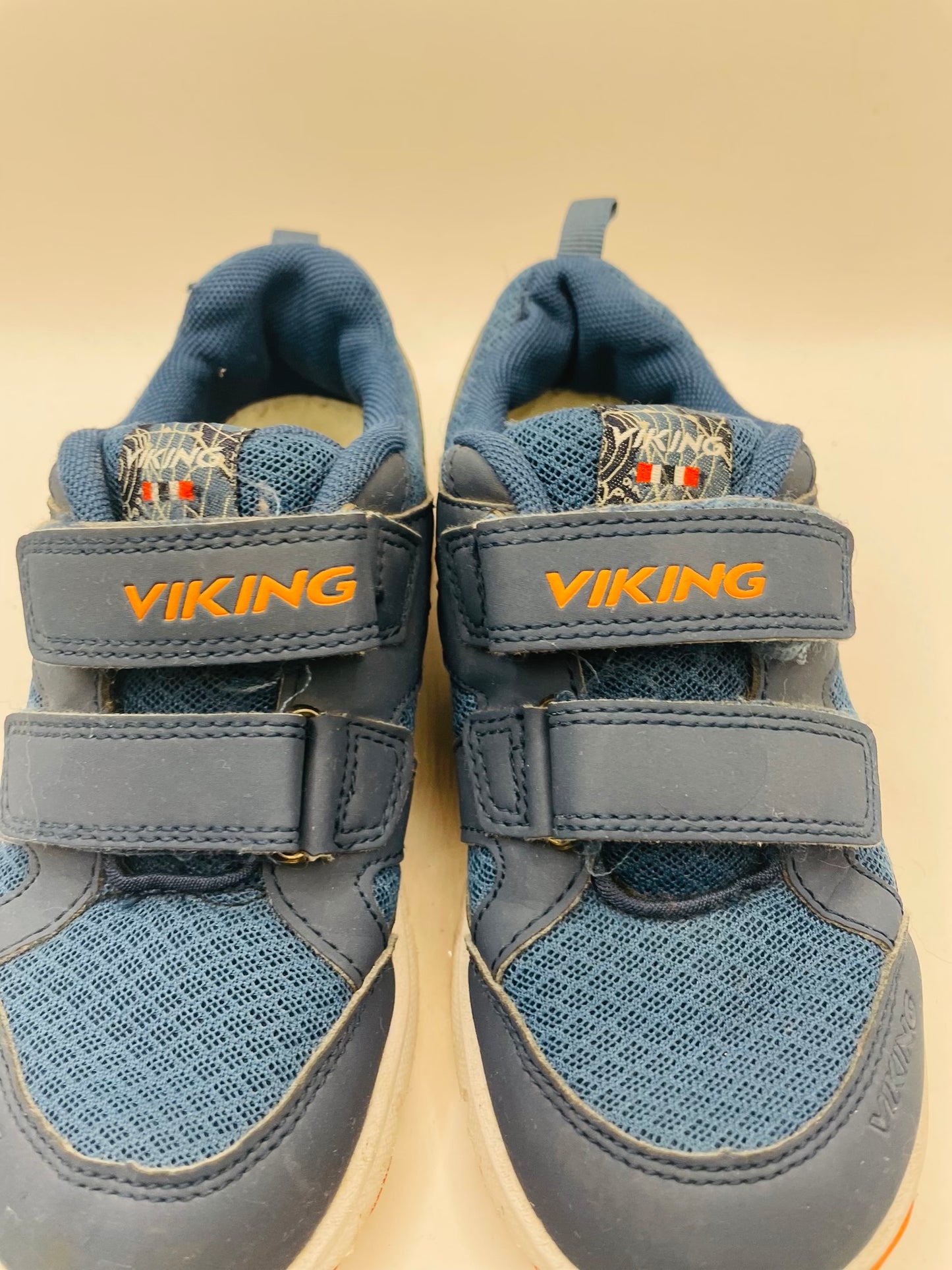 Viking kids sneakers