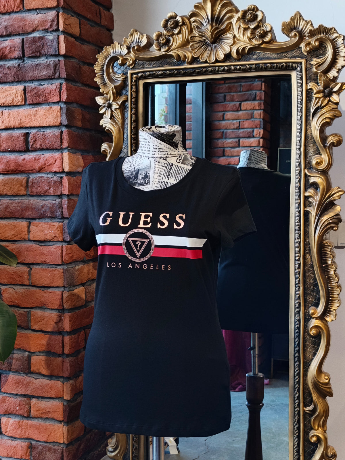 Guess shirt size large