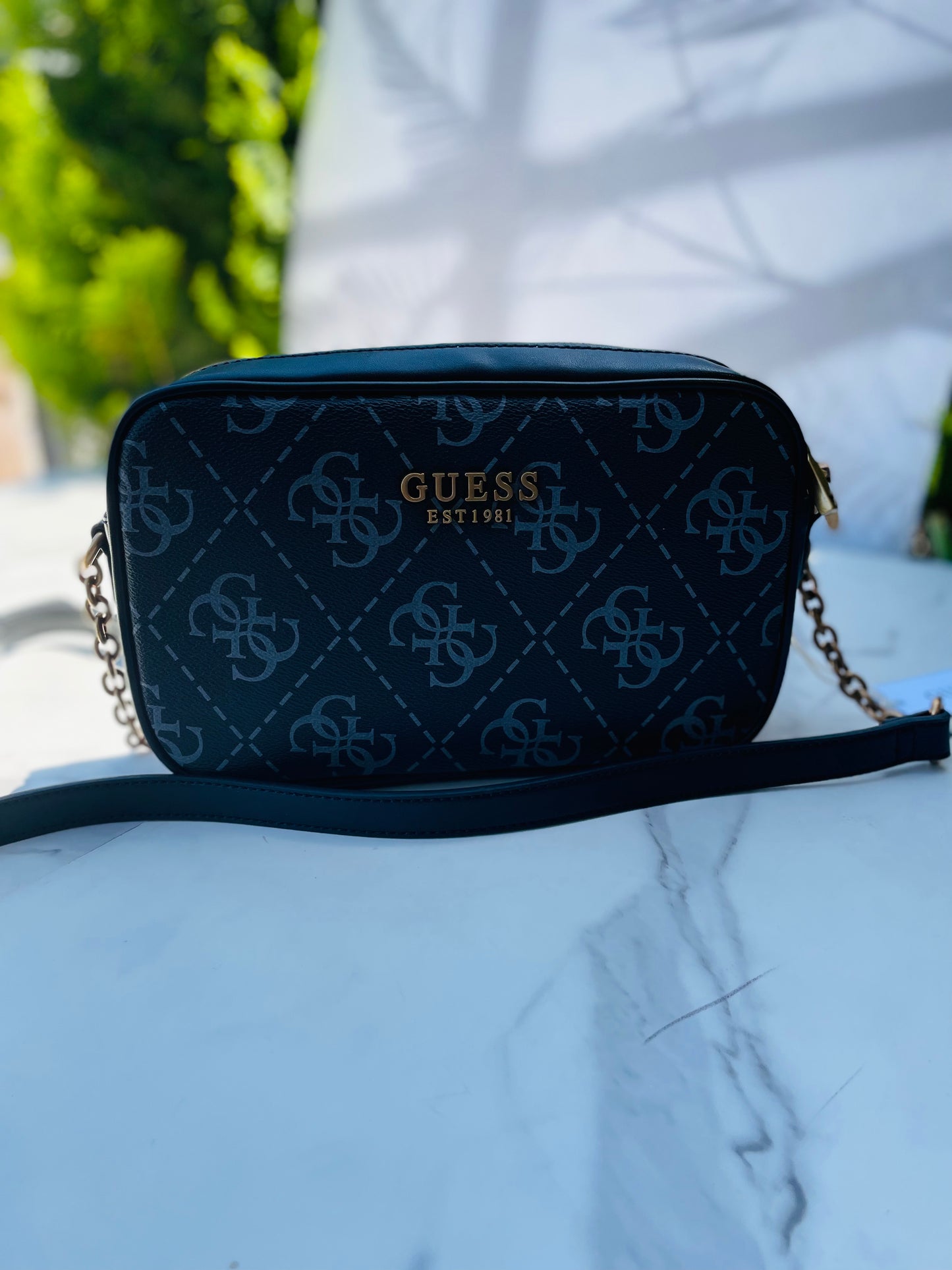 Guess crossbody bag