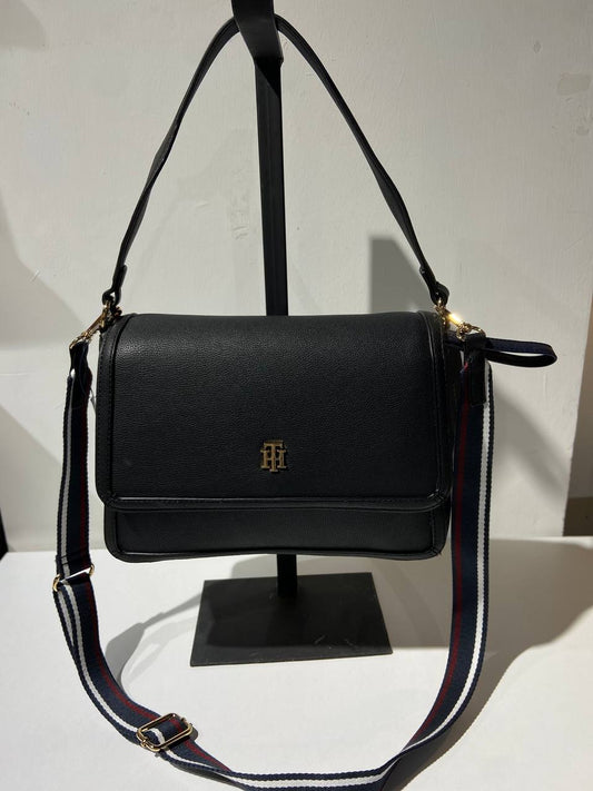 Tommy Hilfiger bag
