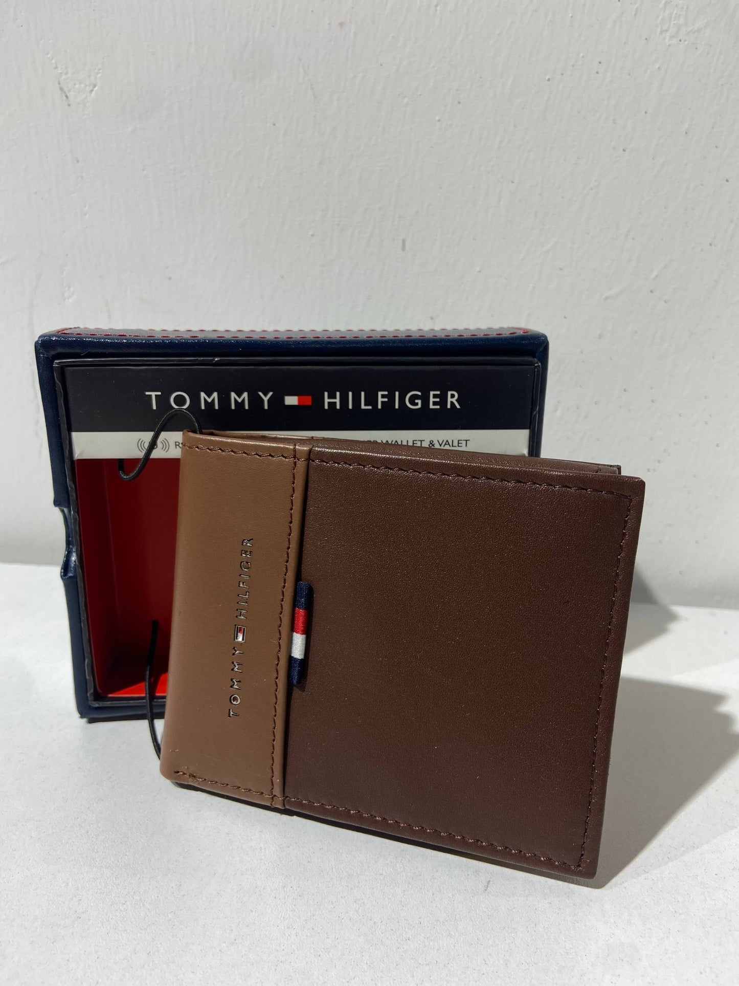Tommy Hilfiger wallet