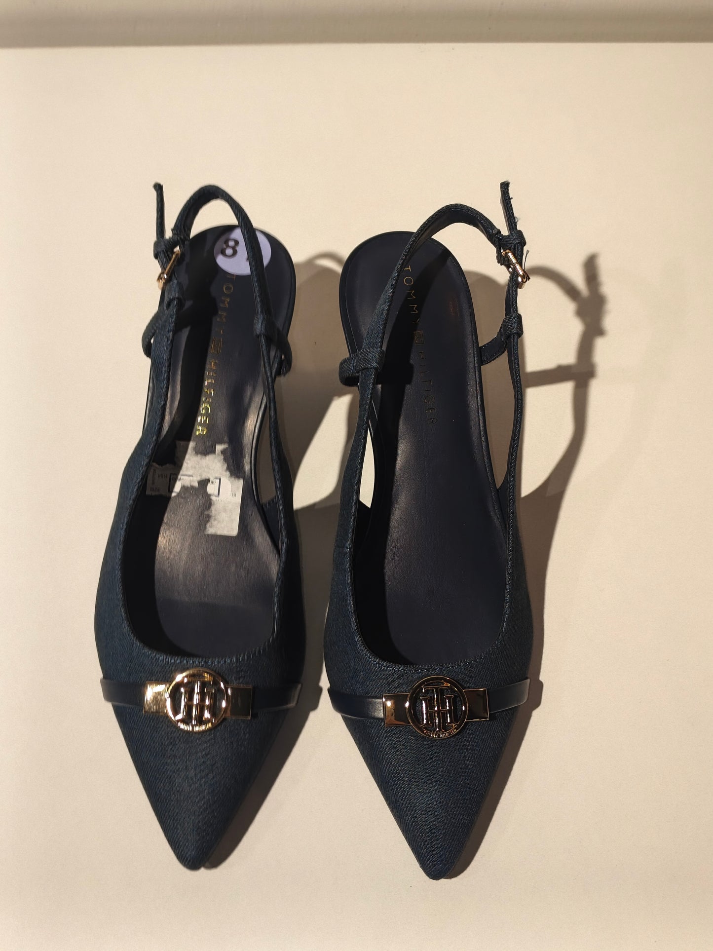 Tommy Hilfiger shoes size 8.5