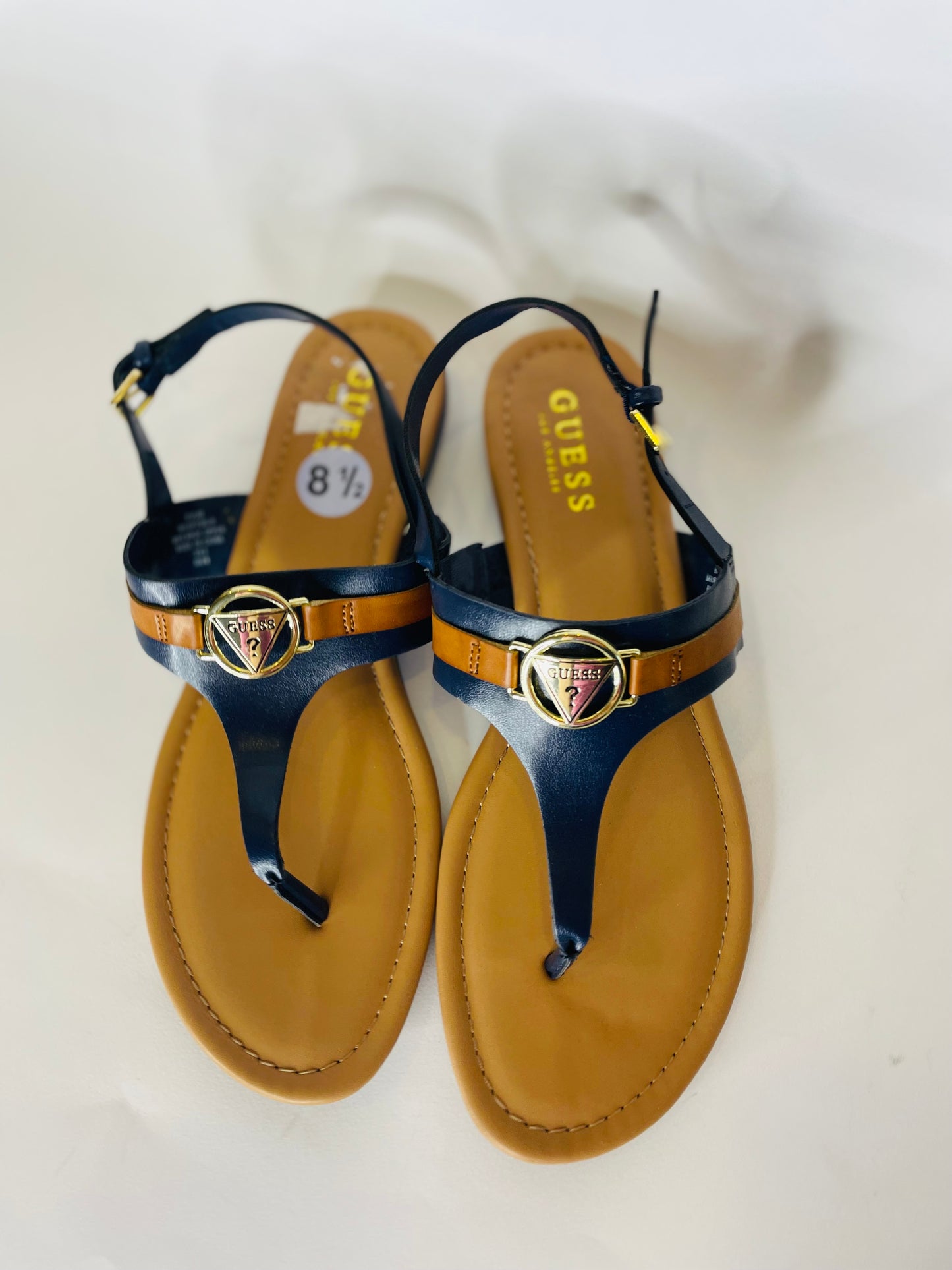 Guess sandal