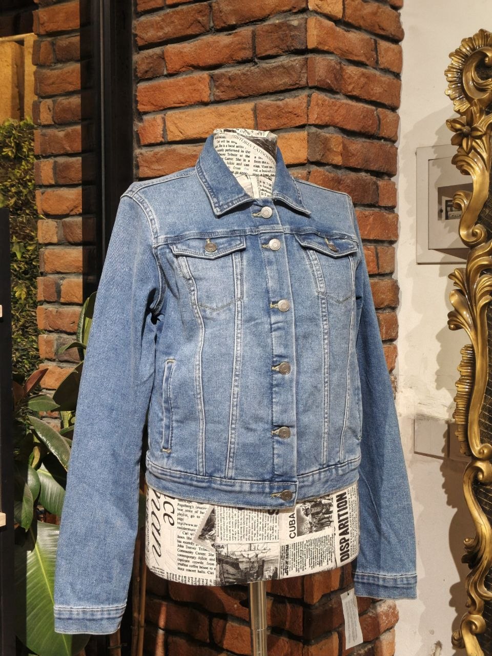 Tommy Hilfiger denim jacket