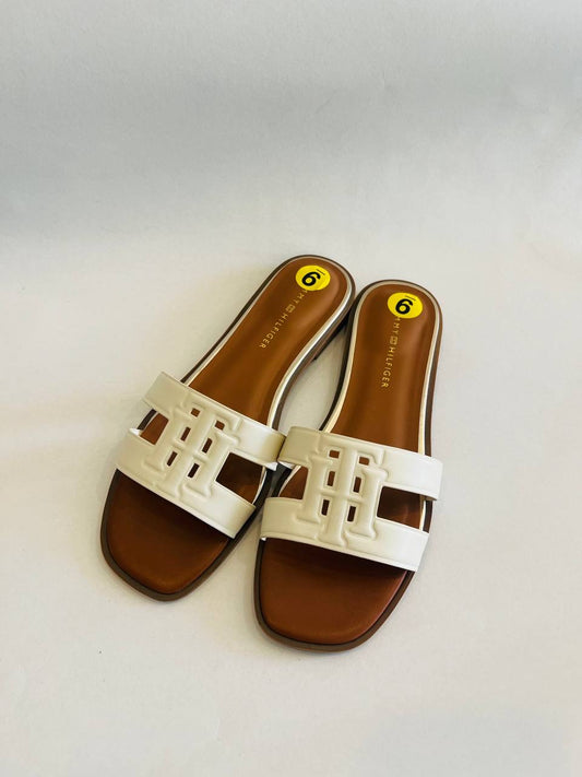 Tommy sandal size 39.5