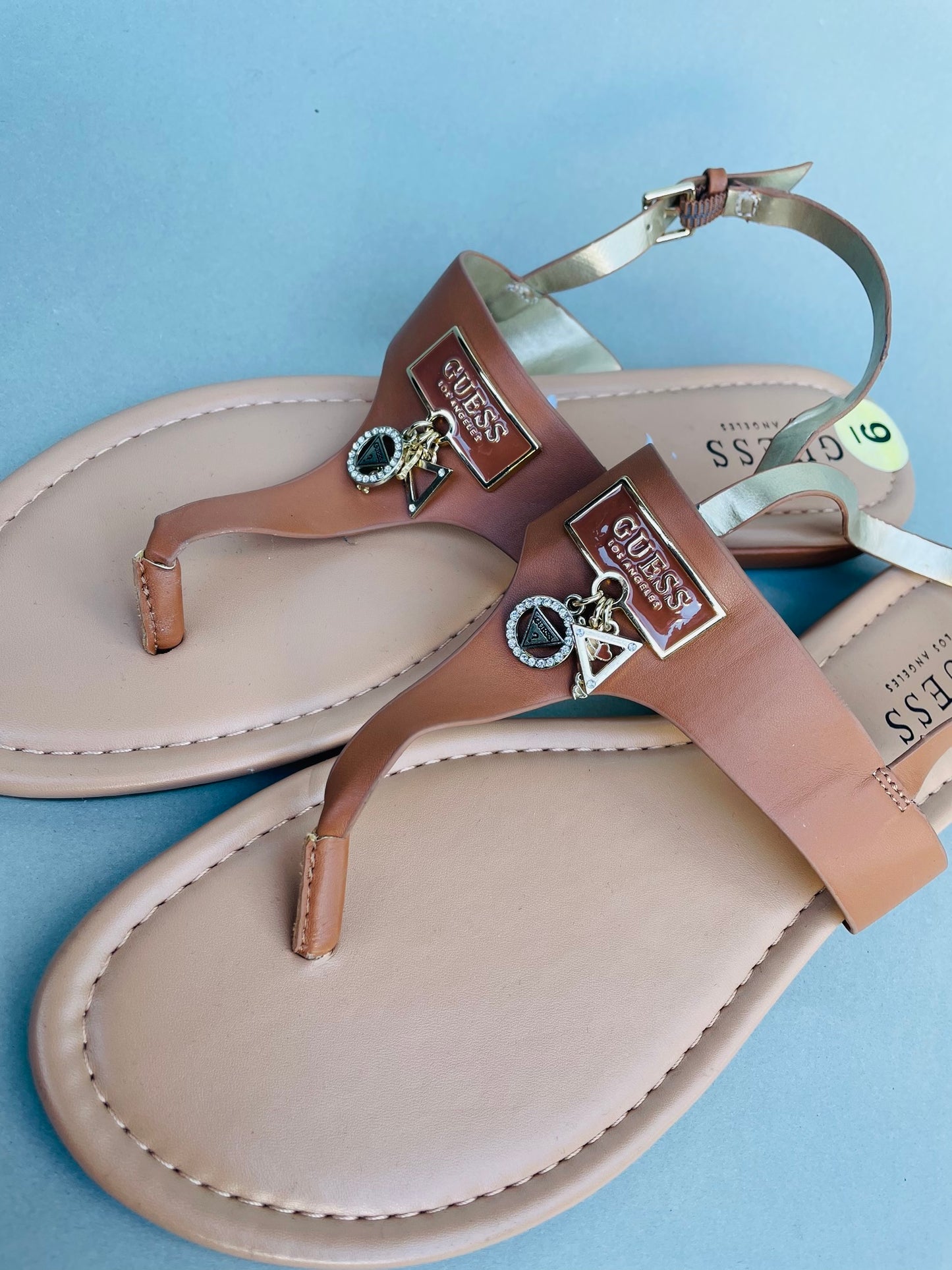 Guess sandal