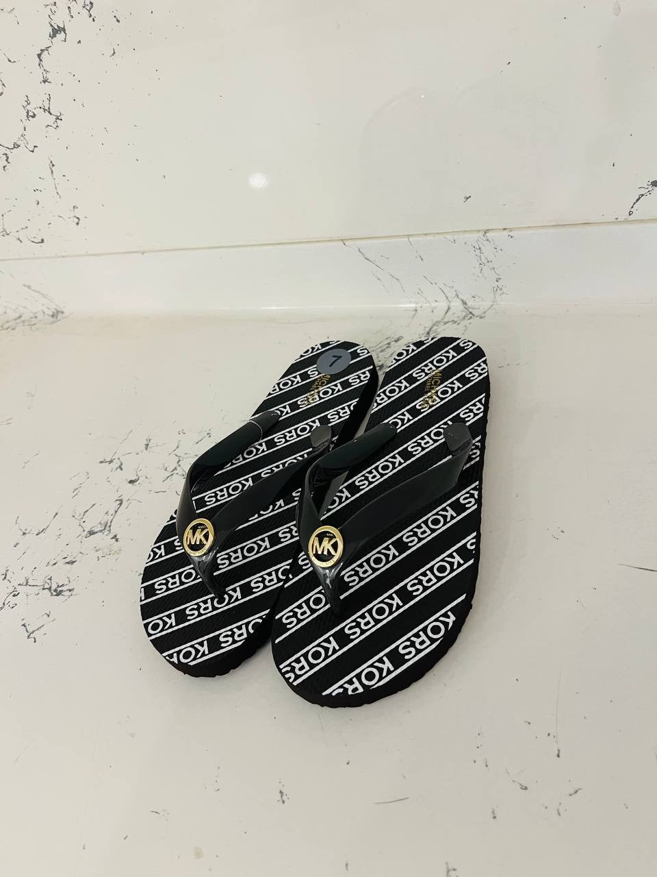 Michael kors sandal size 37.5