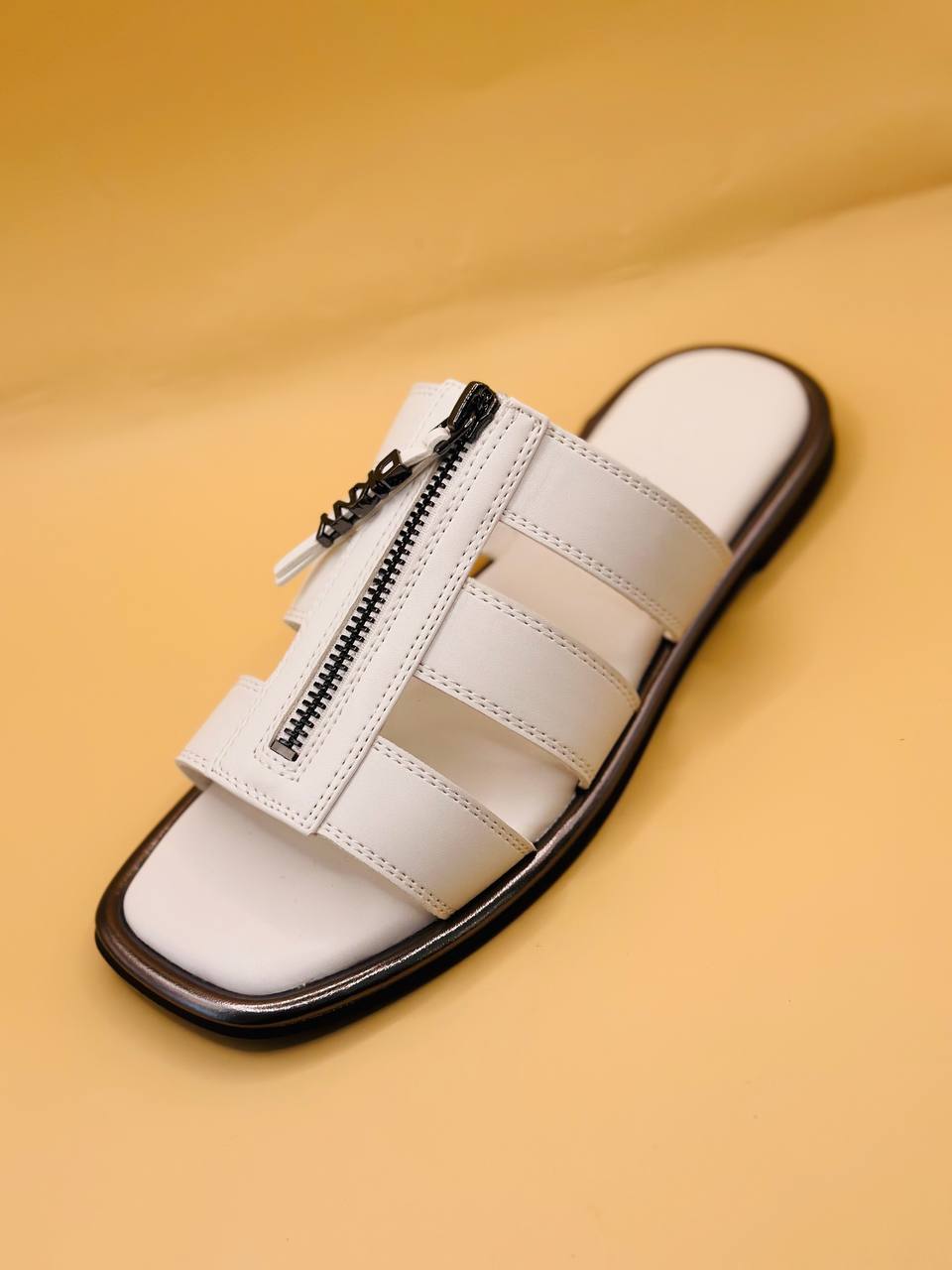 Dkny sandal size 36
