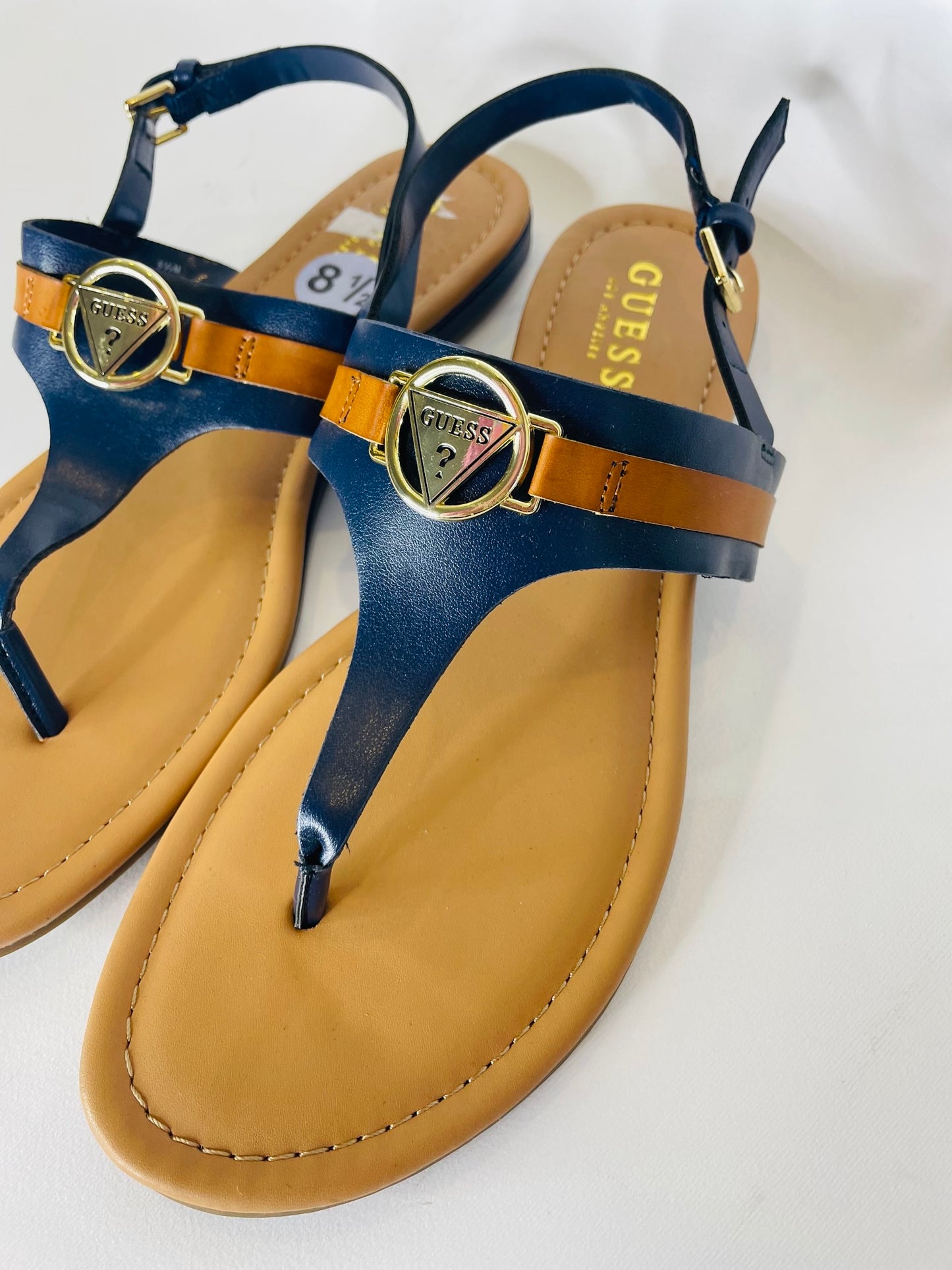 Guess sandal