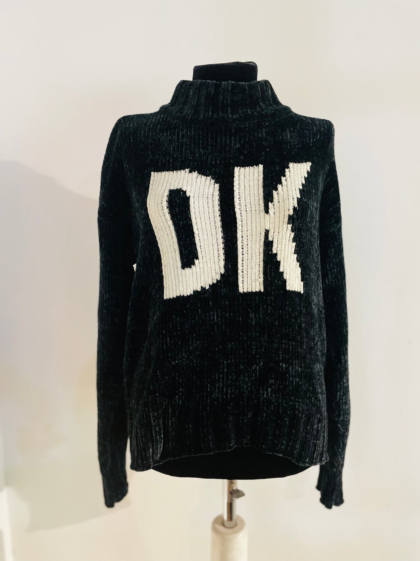 Dkny sweater