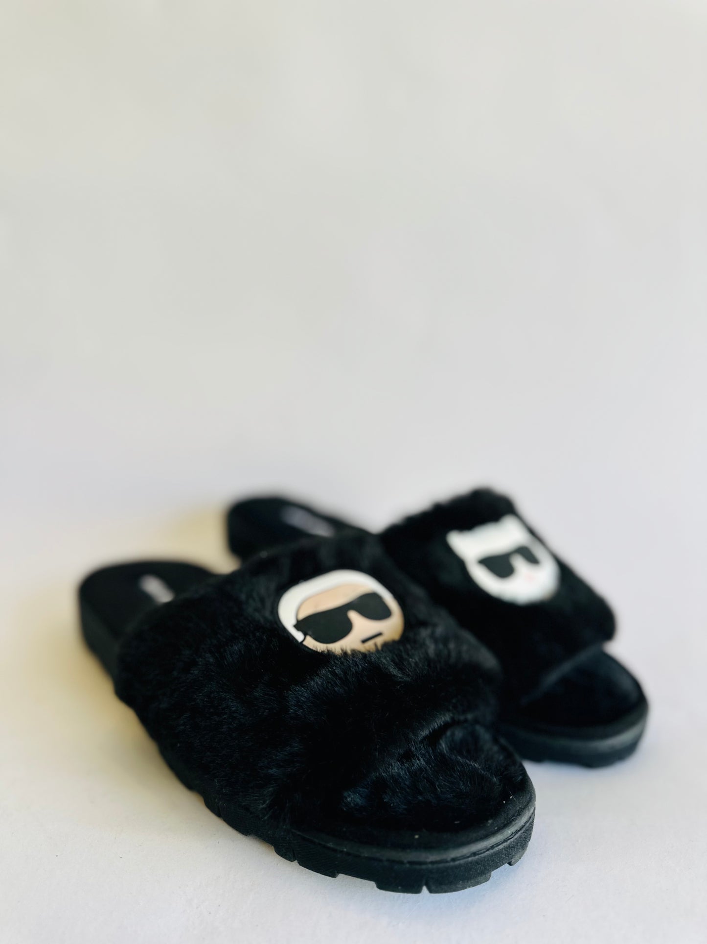 Karl lagerfeld sandal size 39