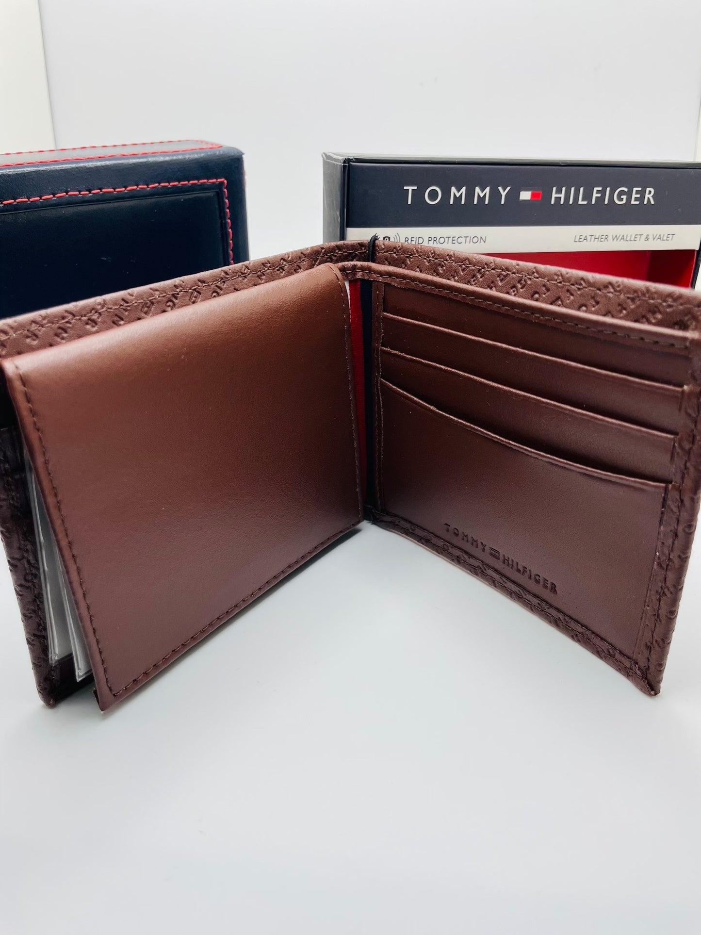 Tommy Hilfiger wallet