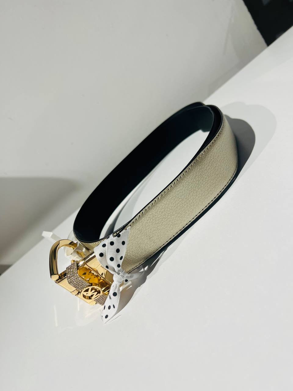 Michael kors reversable belt size small