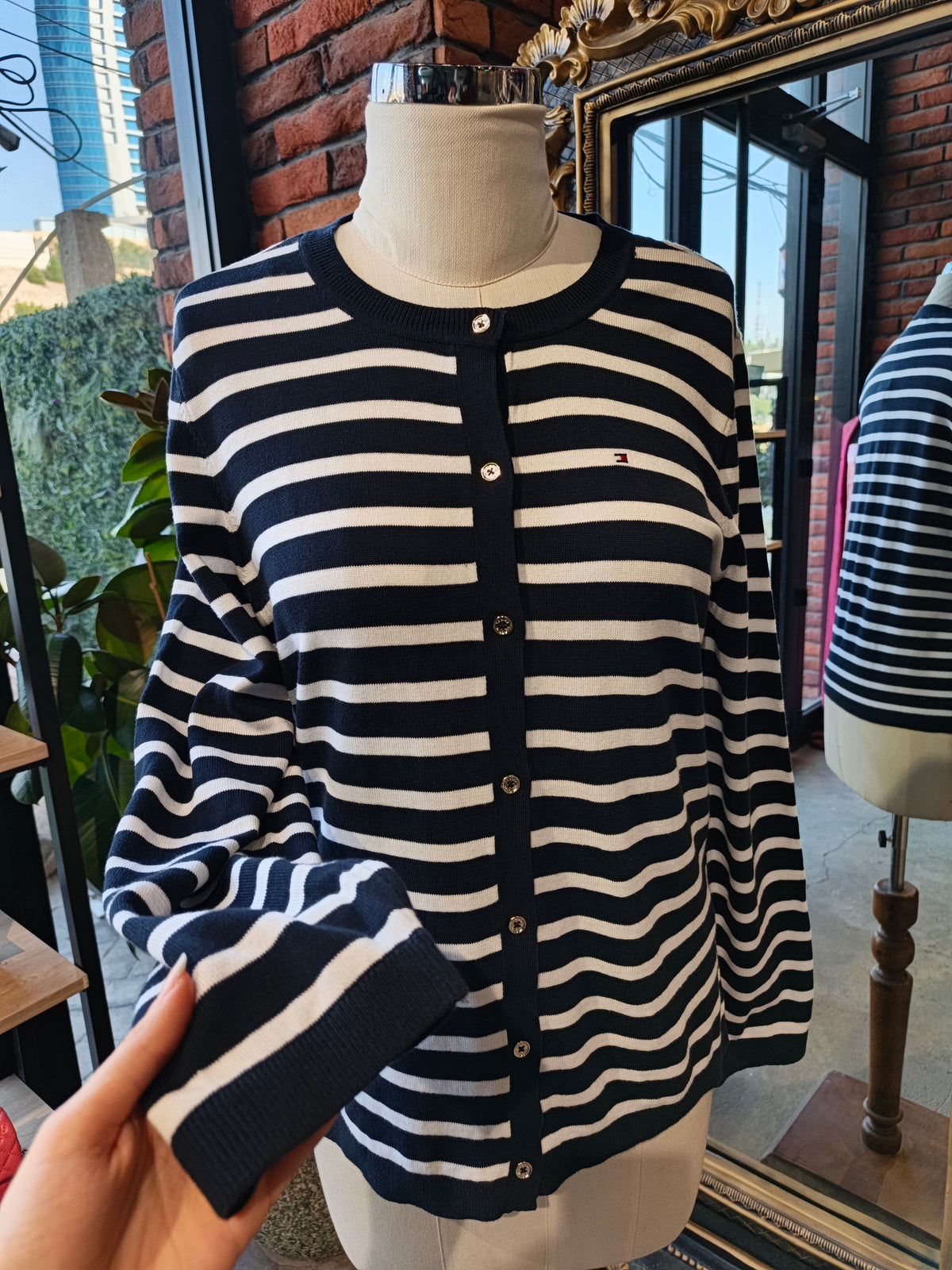 Tommy Hilfiger cardigan size large