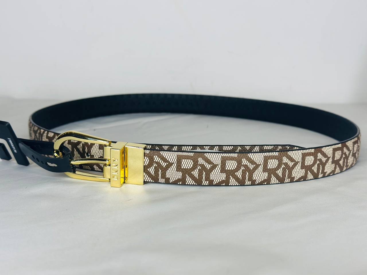 Dkny reversible belt