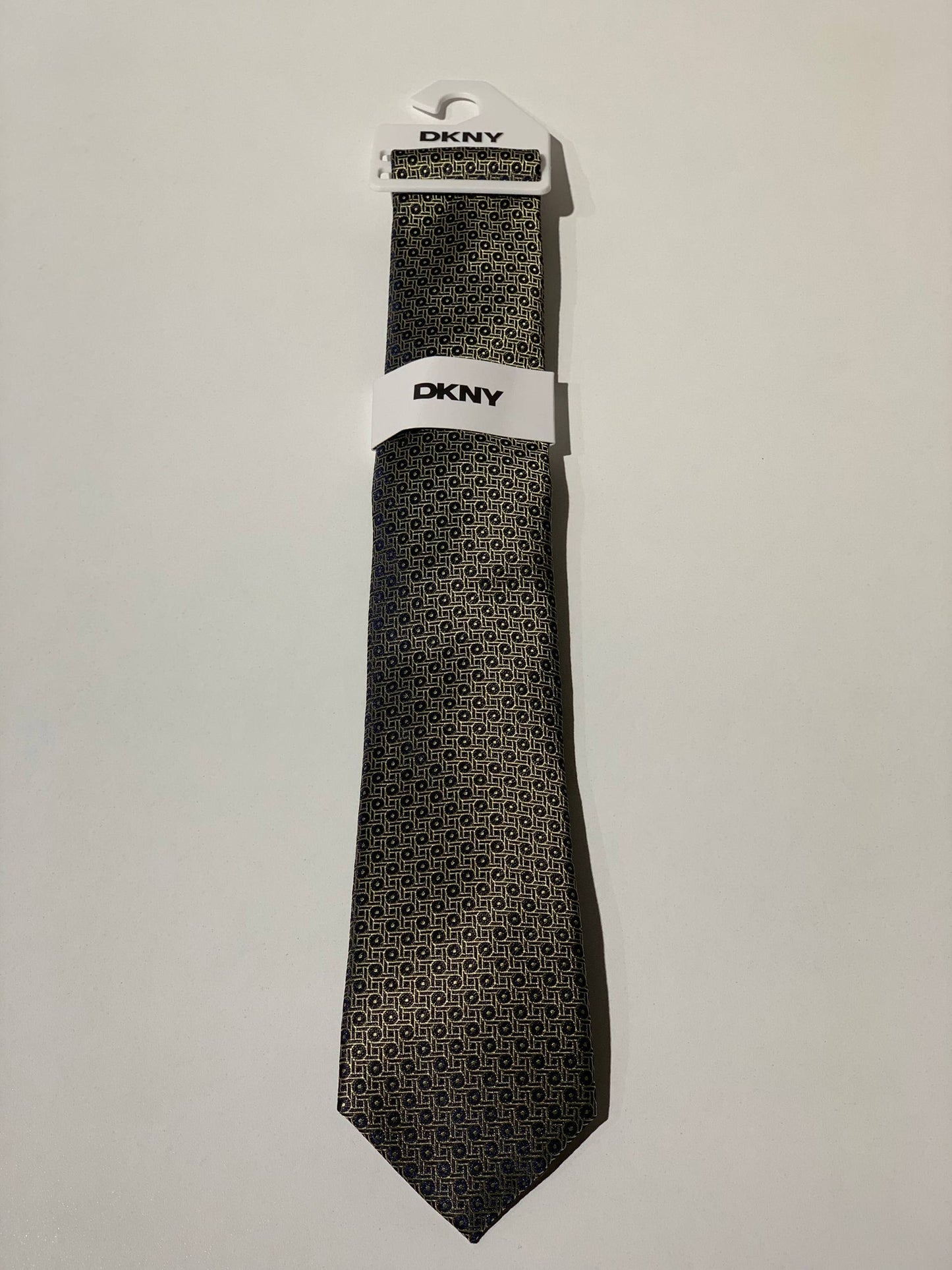 Dkny tie