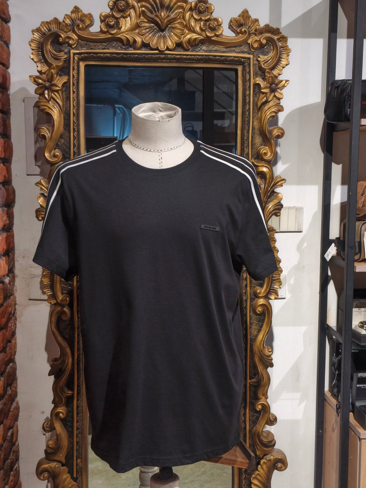 Michael kors shirt size Large