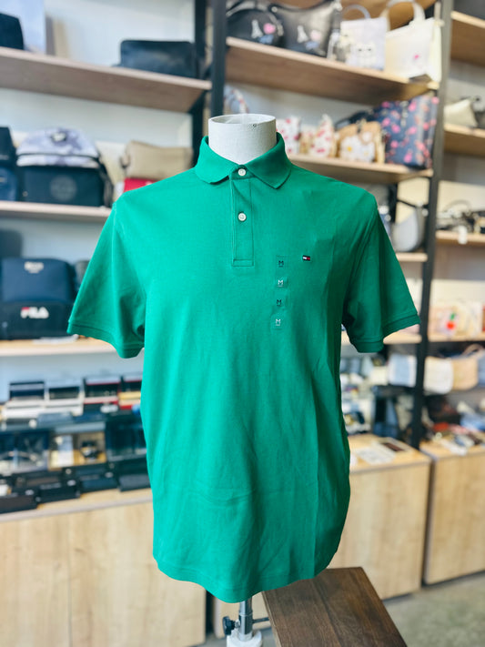 Tommy Hilfiger shirt size medium