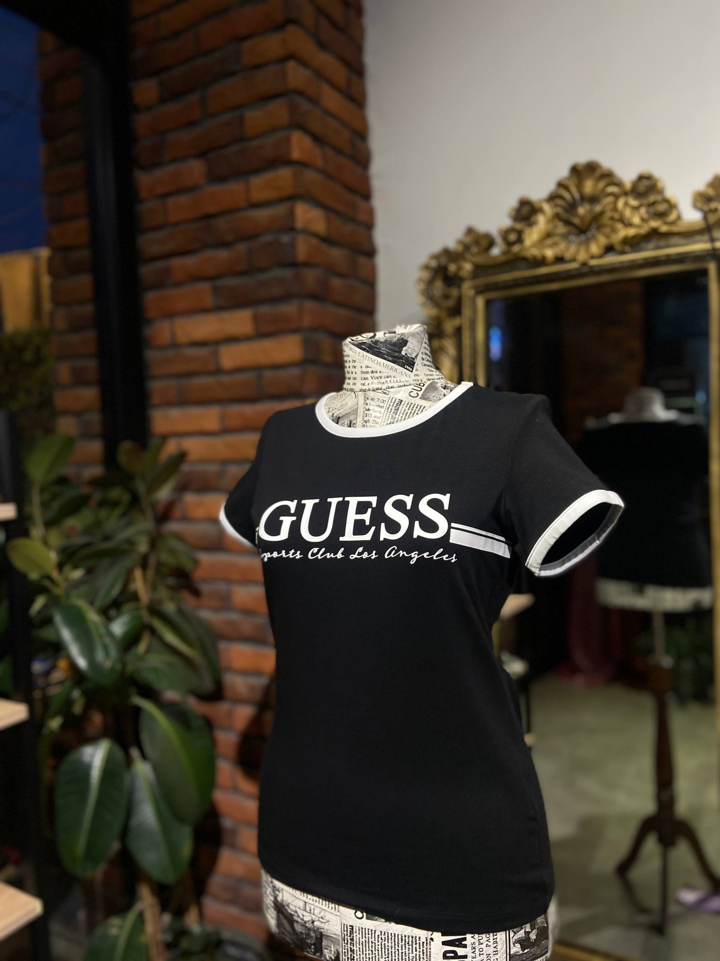 Guess shirt Size medium