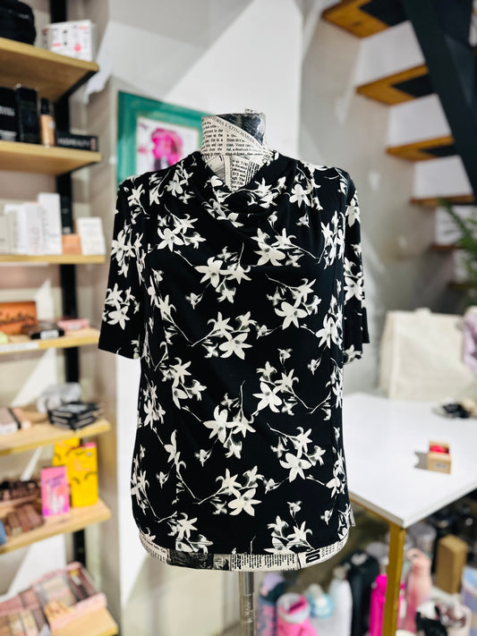 Calvin Klein top size small