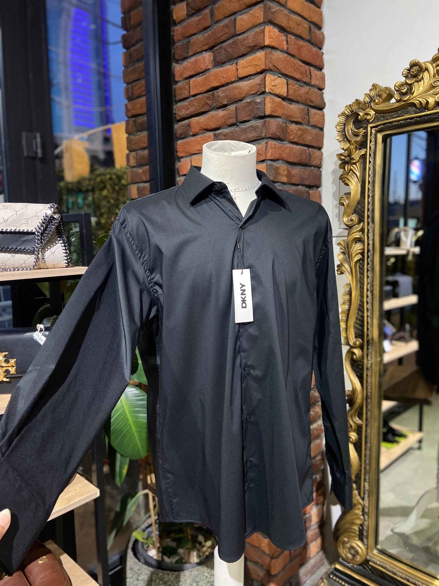 Dkny blouse Size XL 34/35