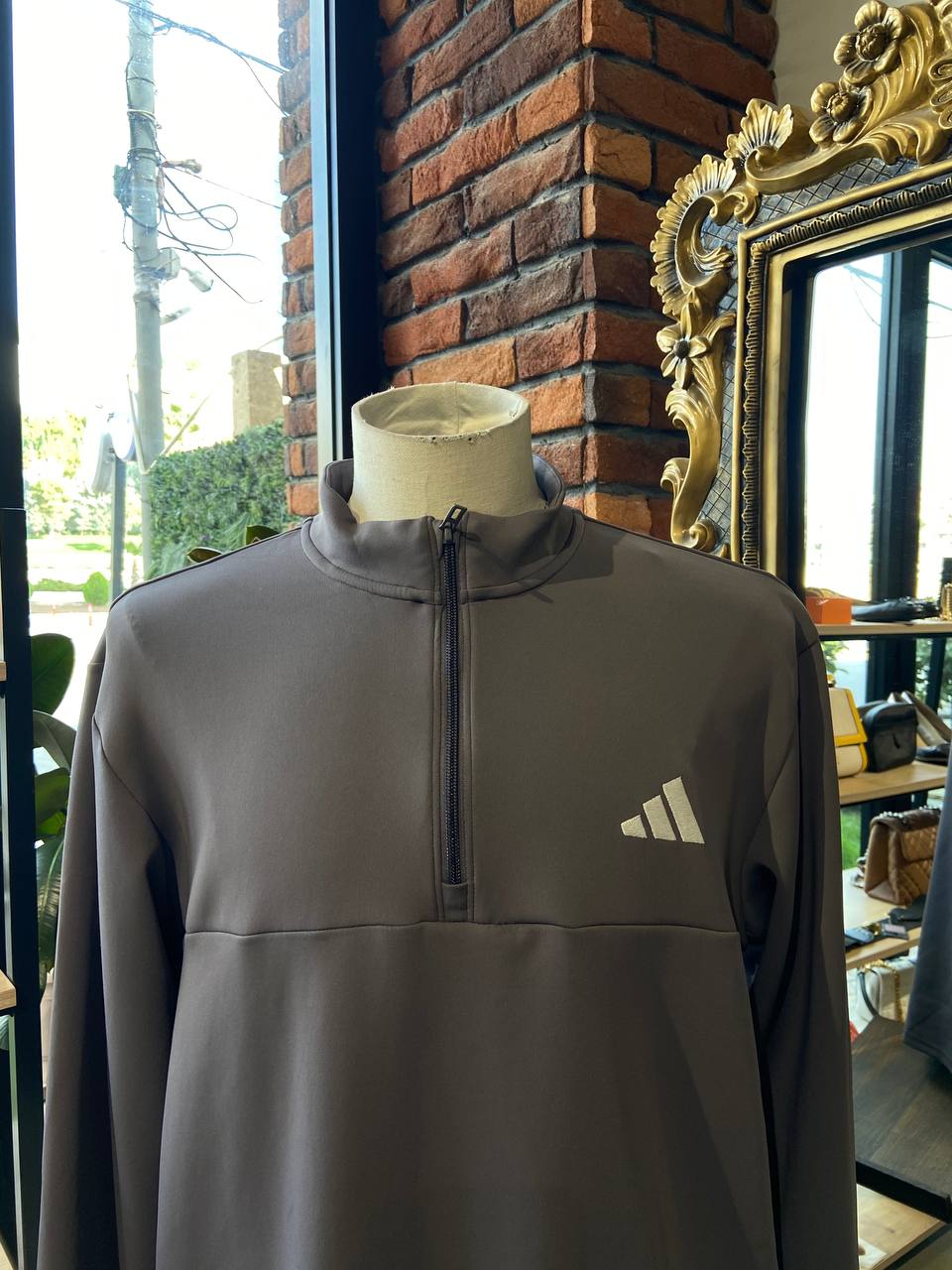 Adidas men’s zipper sweater Size large