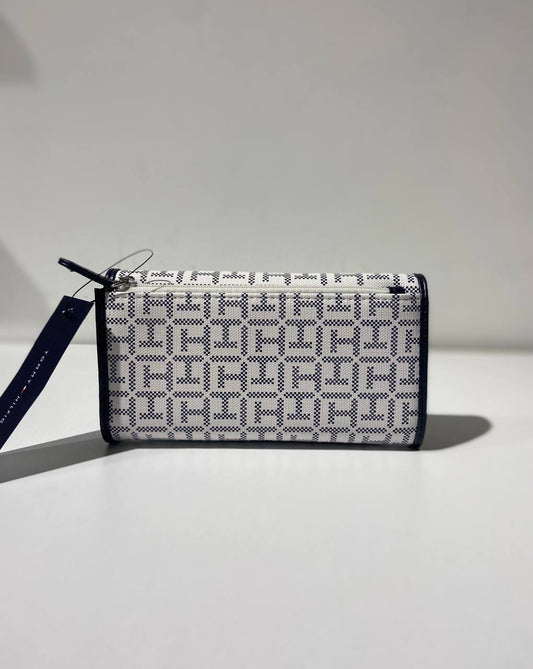 Tommy Hilfiger wallet