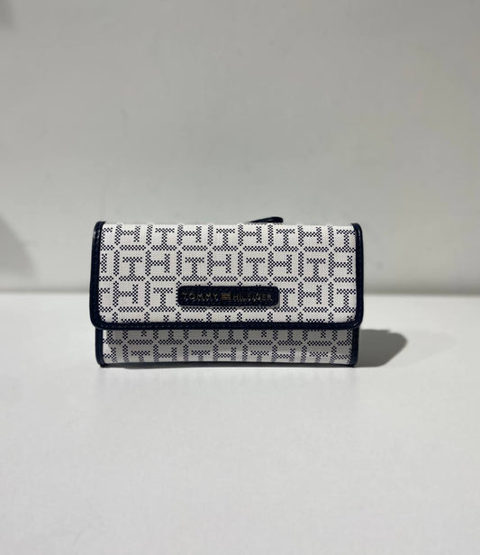 Tommy Hilfiger wallet